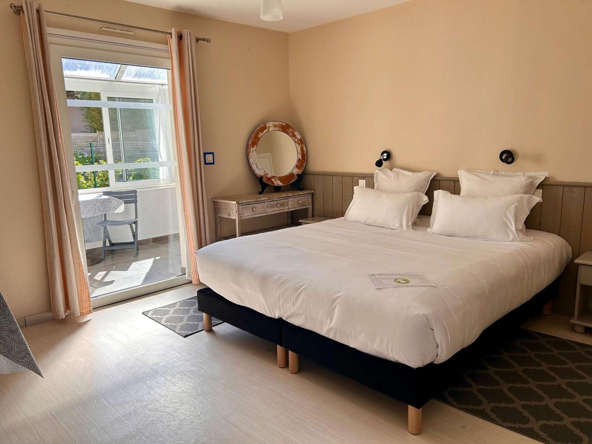 Brit Hotel Lannion-Perros Guirec Экстерьер фото